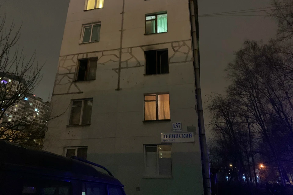У ребенка обожжены дыхательные пути, отравление угарным газом, ожоги головы, лица и рук. Фото: vk.com/spb_today