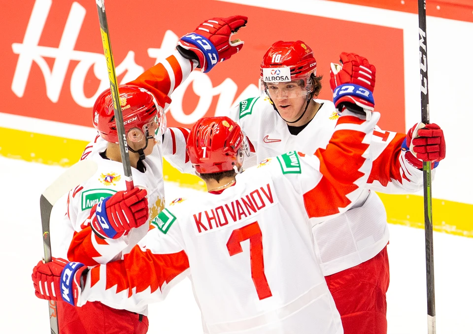 Молодежная сборная России по хоккею сыграет в поединке за выход в финал молодежного чемпионата мира.