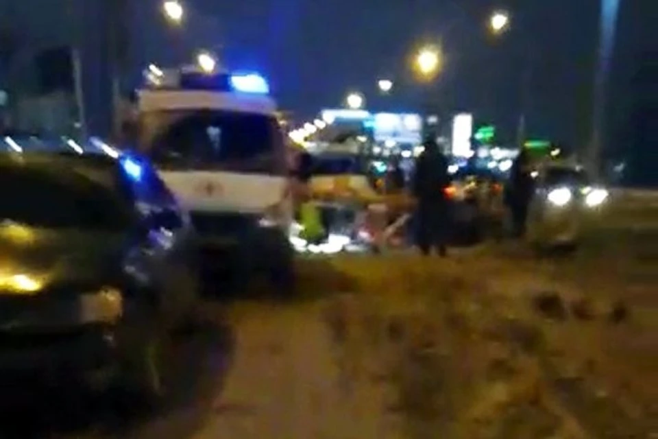 Авария произошла на мосту.