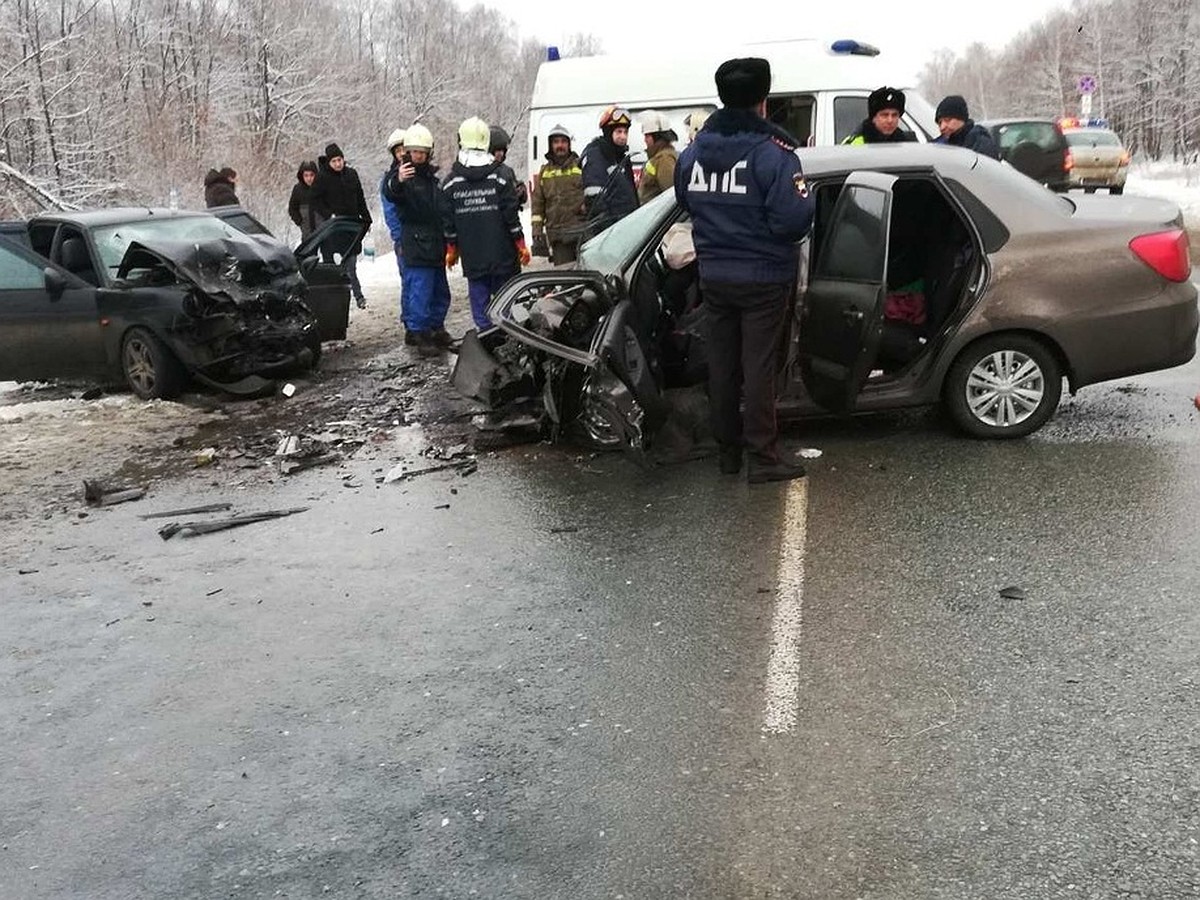 В жуткой аварии на трассе Самара — Бугуруслан погибли два человека - KP.RU