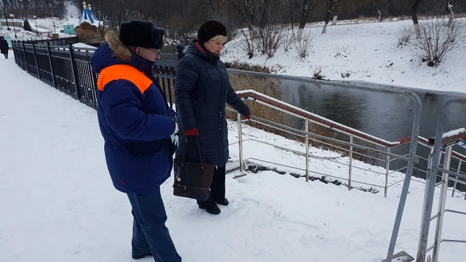 Больше всего паломников обычно собирает на Крещенье Коренная