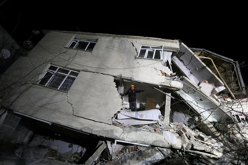 В Турции в результате землетрясения погиб 31 человек