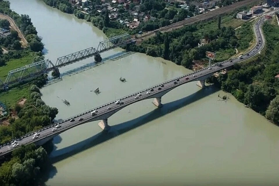 Яблоновский мост через Кубань будут строить несколько лет