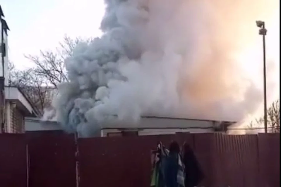 Пожар в кафе произошел в Штыково. Фото: print screen видео
