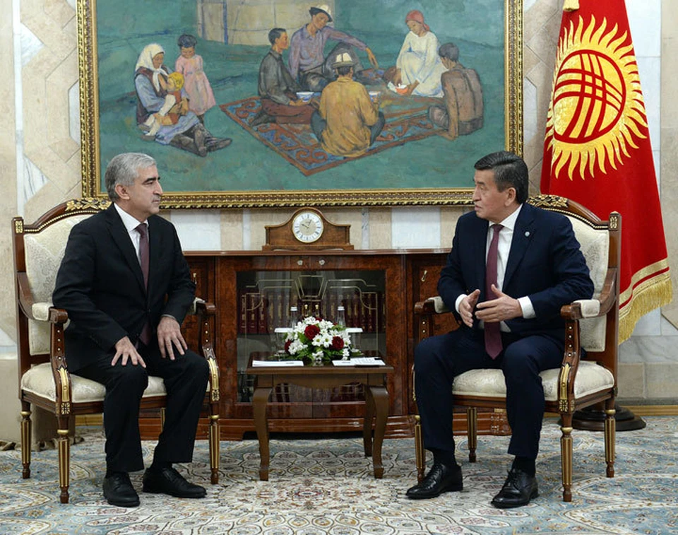 Президент обсудил актуальный вопрос с новым послом Таджикистана в Кыргызстане.