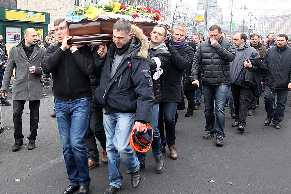 В ходе массовых протестов на Майдане Незалежности в Киеве 18-20 февраля погибло более 100 человек
