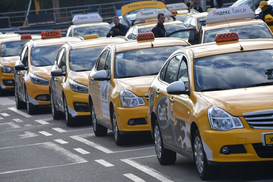 Специалисты Высшей школы экономики задались вопросом — как изменился спрос на такси в столице. Стали изучать данные и нашли много интересного.