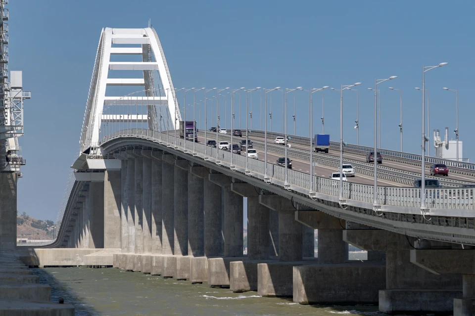 Движение по мосту проходит в штатном режиме. Фото: инфоцентр "Крымский мост"