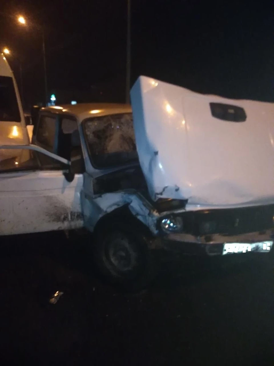 В Орловской области «Нива» протаранила автобус «Кромы-Железногорск». Фото региональной Госавтоинспекции