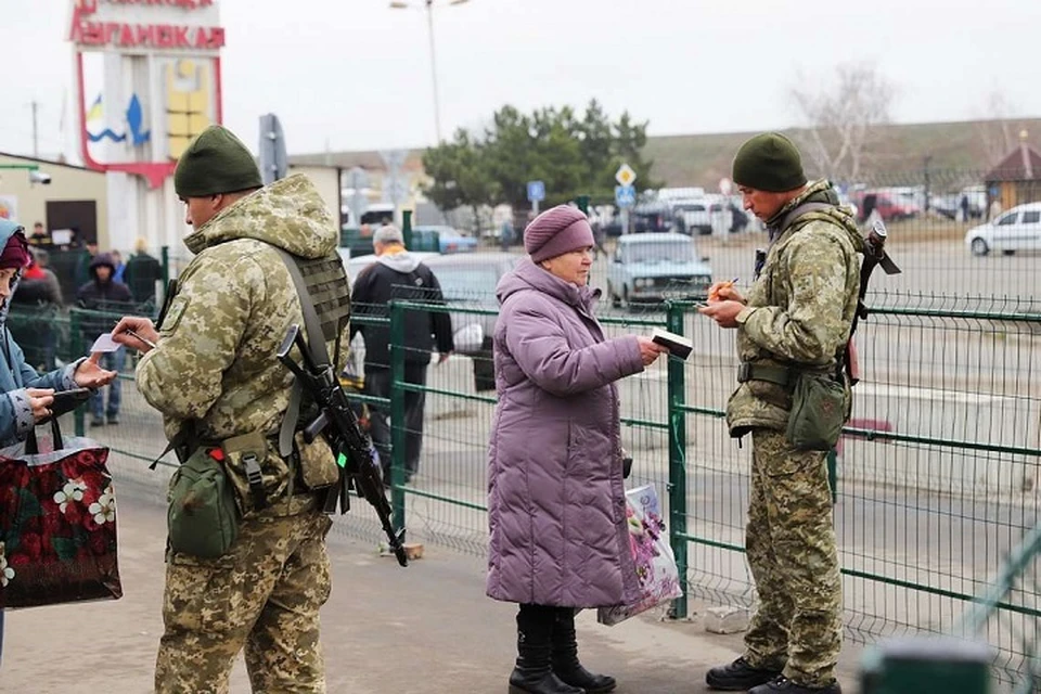 Украина закрывает границы в Донбассе. Фото: zi.ua