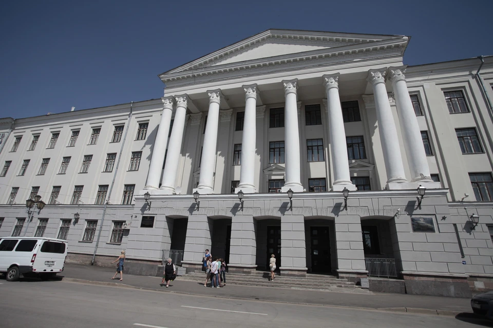 Ректор университета опровергла слухи.