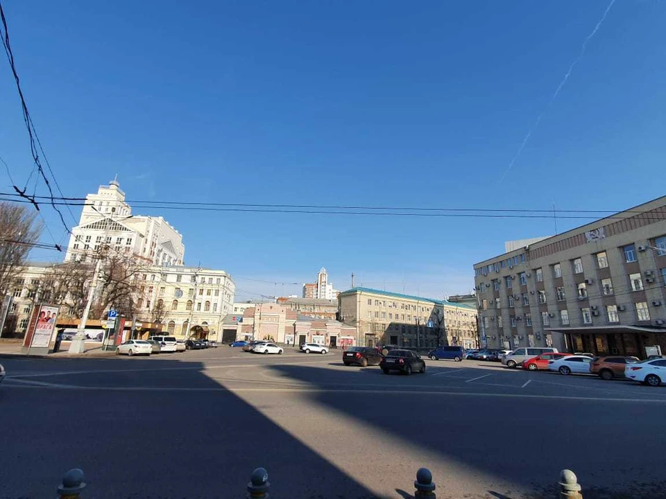 Пустые места на парковках скоро, видимо, снова заполнятся.