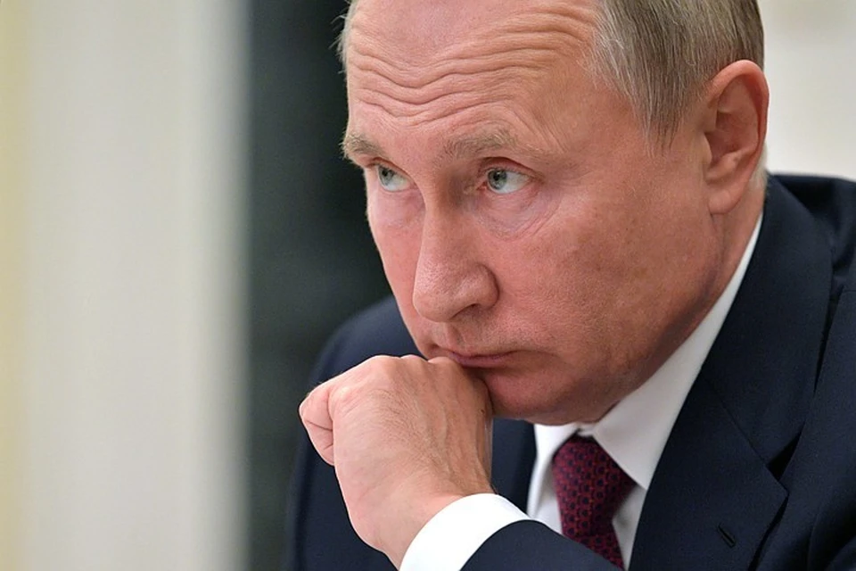 Путин, который занимает высшие государственные посты уже 20 лет, признался, что ему "даже в голову не приходило", что его пребывание у власти может затянуться на такое время
