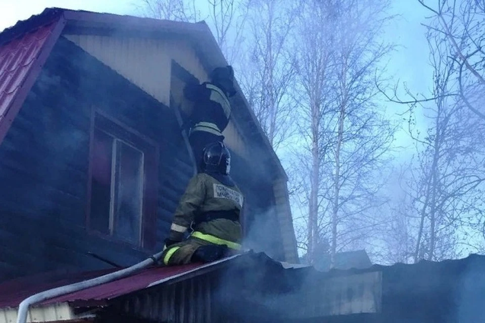 Огнеборцы ХМАО ликвидировали 42 пожара. Фото МЧС Югры.