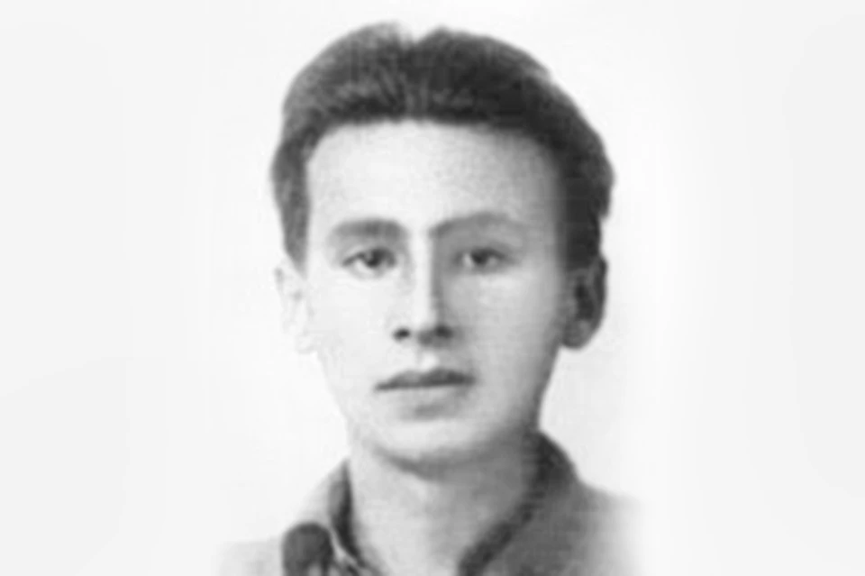 Павел Давидович Коган ушел на фронт добровольцем.