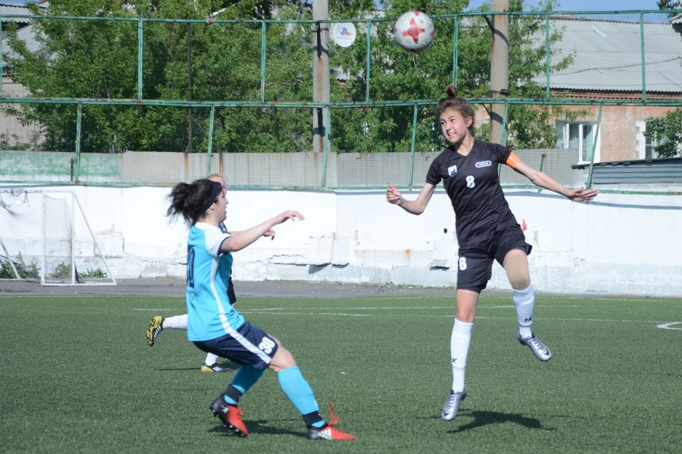 На поле только девушки: как живет женский футбол в Иркутске