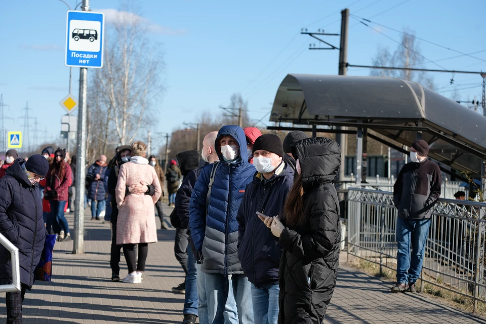 В Ленинградской области из-за коронавируса введут новые меры безопасности.