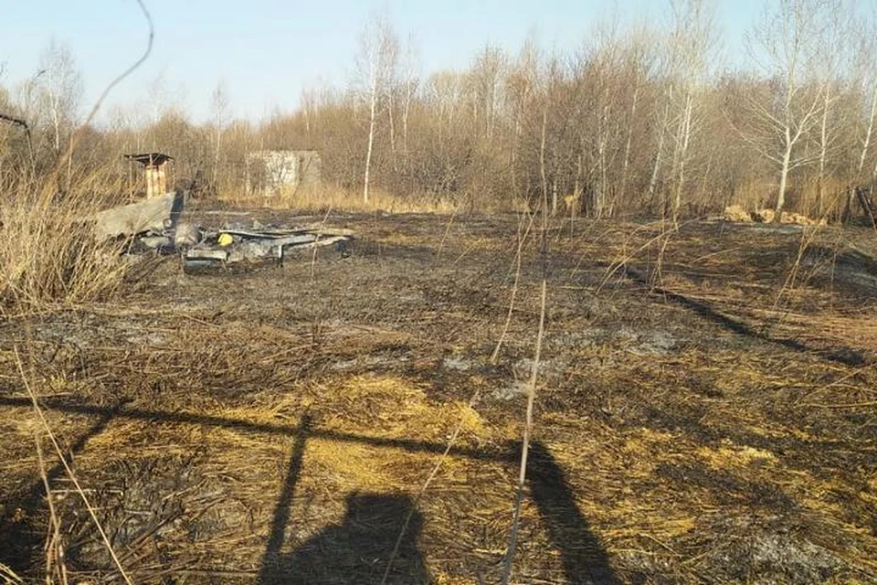 В Хабаровском крае пожарные ликвидировали мощный пал сухой травы в садоводческих товариществах