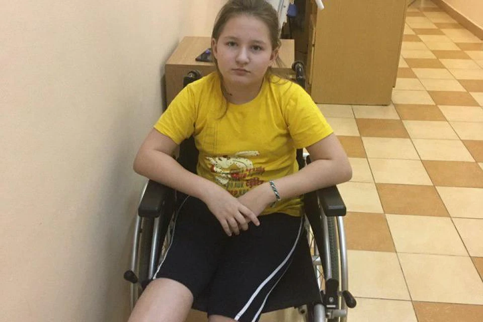Девочка прикована к инвалидному креслу, но инвалидность ей не дали.