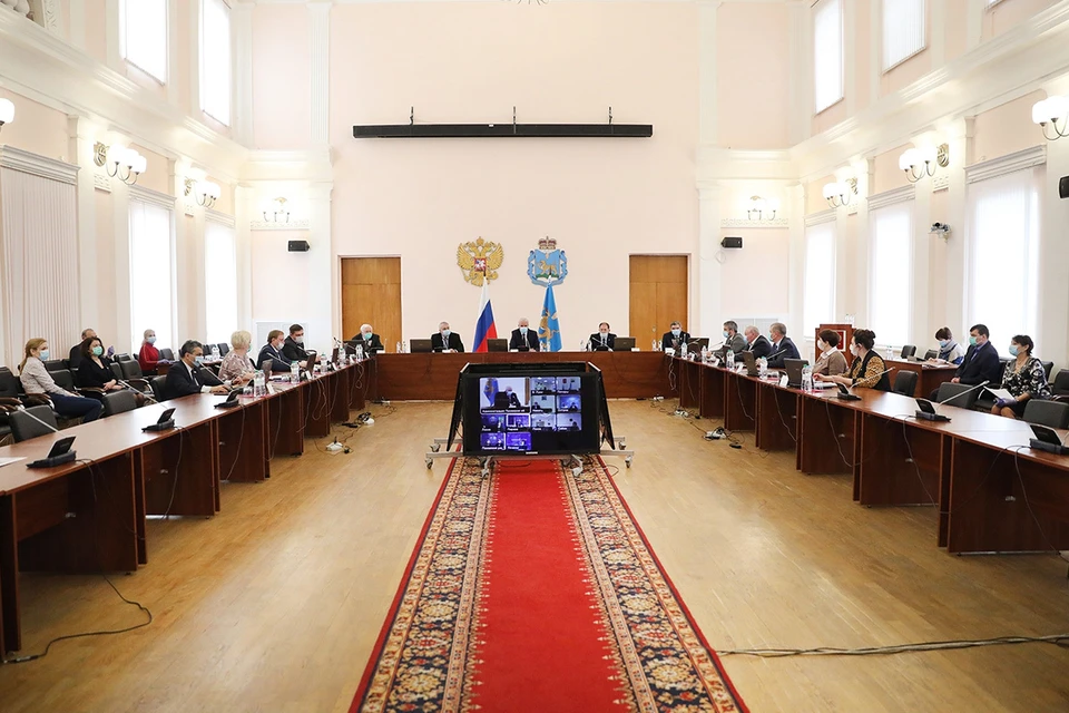 Пострадавшие отрасли псковские депутаты поддержали максимальным снижением налоговых ставок.