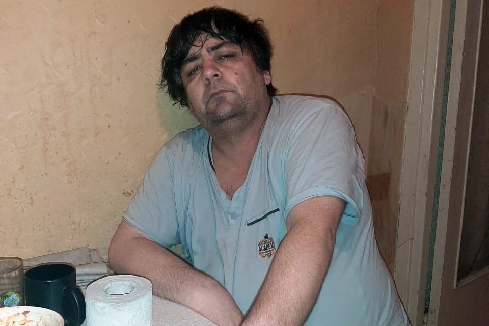 50-летнего гражданина Таджикистана Гуреззода Аюб Гуреза забрали на скорой