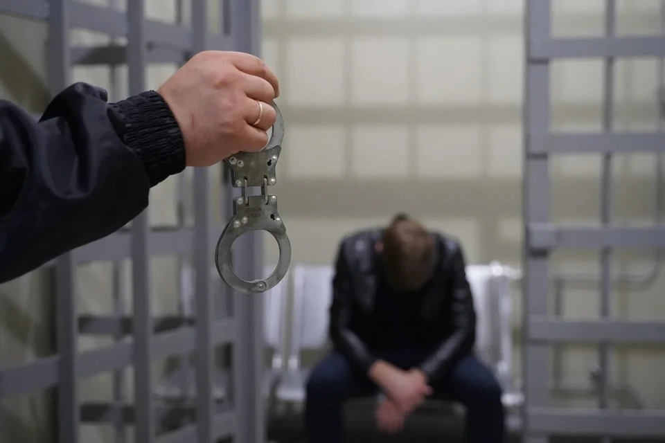 Злоумышленников задержали, когда те уже залезли в машину.