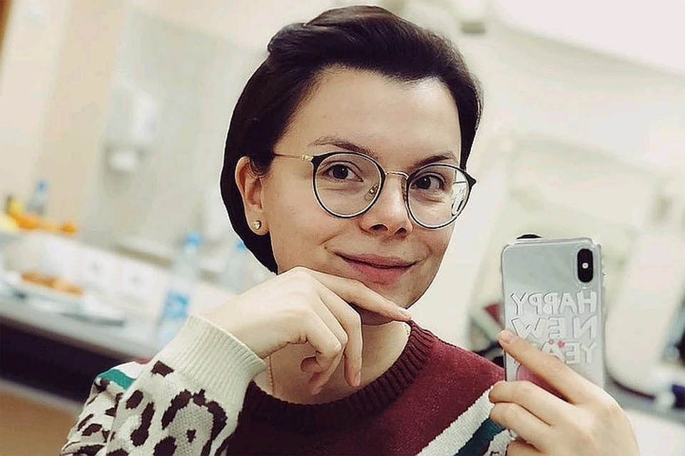 Татьяна Брухунова публикует обзоры бьюти-новинок и хвастается кулинарными шедеврами во время самоизоляции