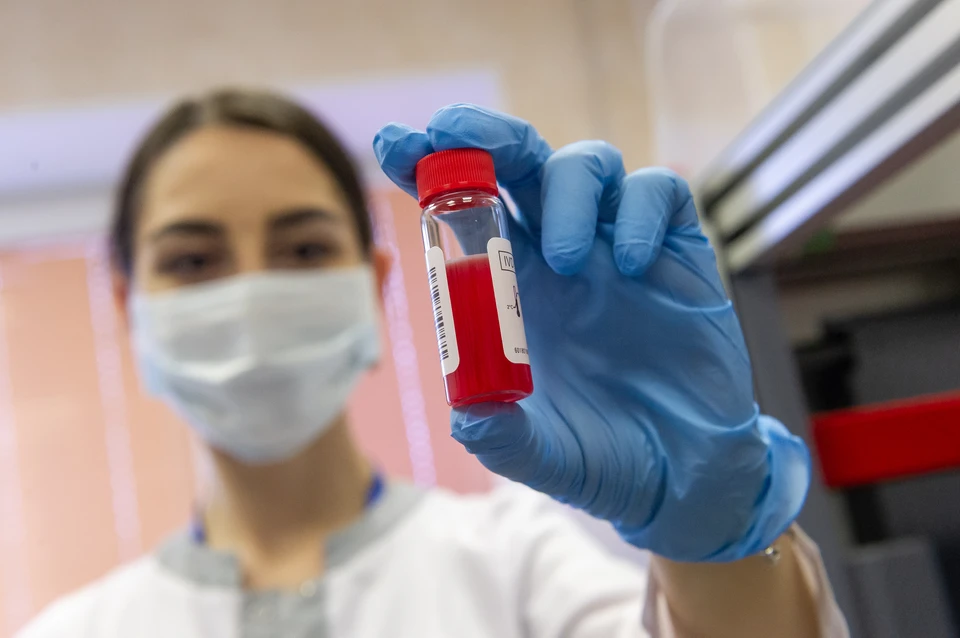 Тест на антитела позволит выявить людей с иммунитетом и использовать плазму их крови для спасения больных в критическом состоянии.