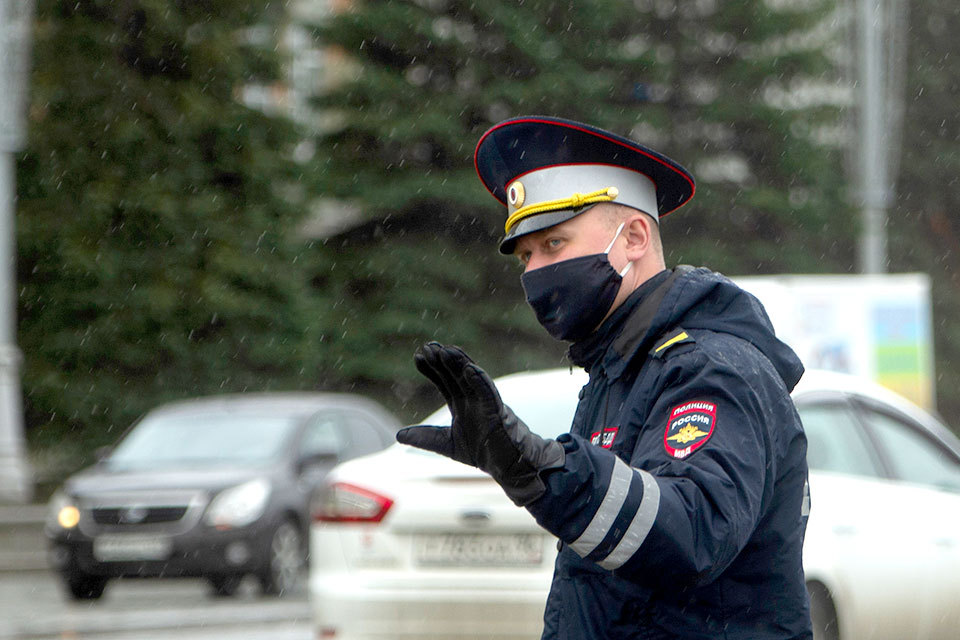Полицейских не будут штрафовать за отсутствие маски.