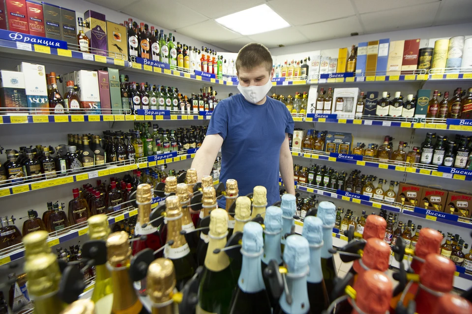 В Минздраве сказали, как изменилось потребление алкоголя в России во время самоизоляции