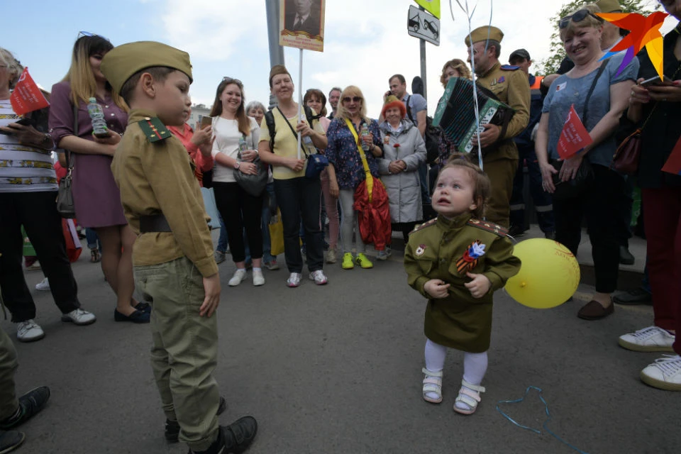 Подвиг советского народа - в наших сердцах.