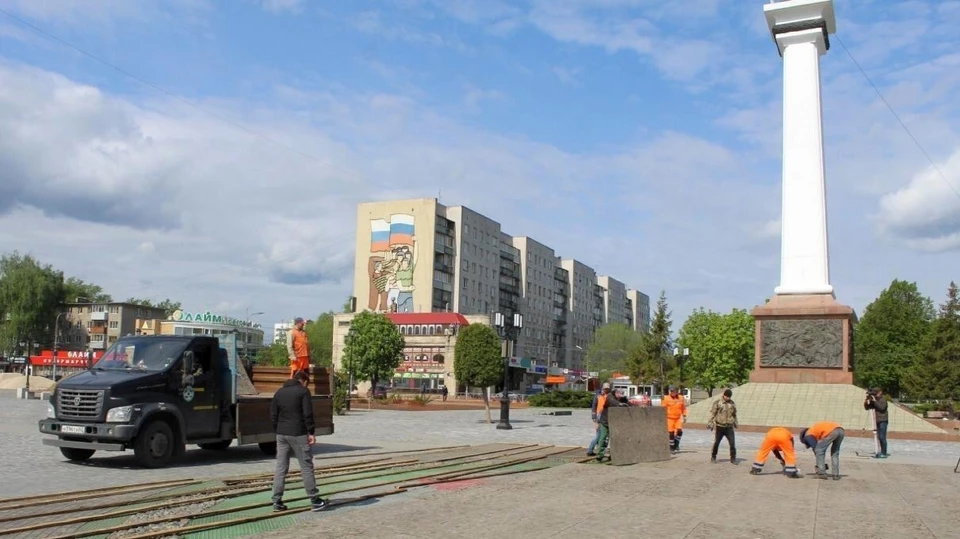 На Московском шоссе расконсервировали мультимедийный светомузыкальный фонтан. Он дожидается своего часа вместе с остальными.