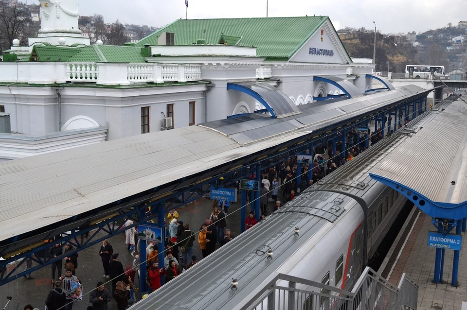 Ржд симферополь. Пассажирский поезд в Севастополь. Железная дорога Питер Севастополь. Быстрый поезд в Крым. Поезд 315.