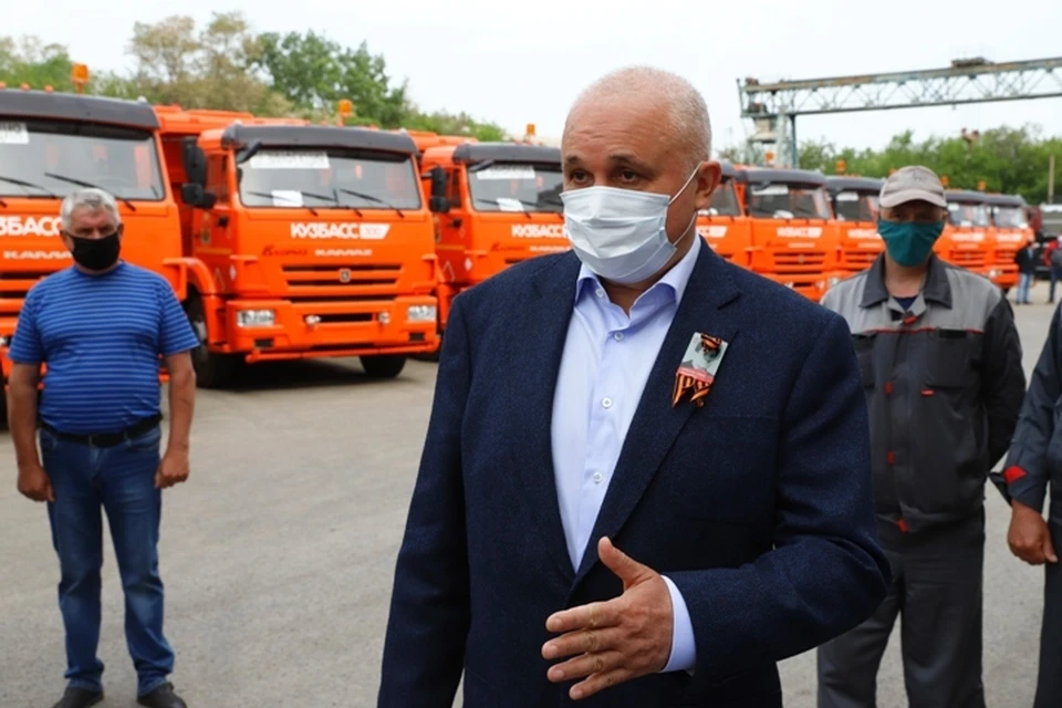 Кузбасский завод выпустил 64 автомобильных комплекса для дезинфекции улиц. Фото: Пресс-служба АПК