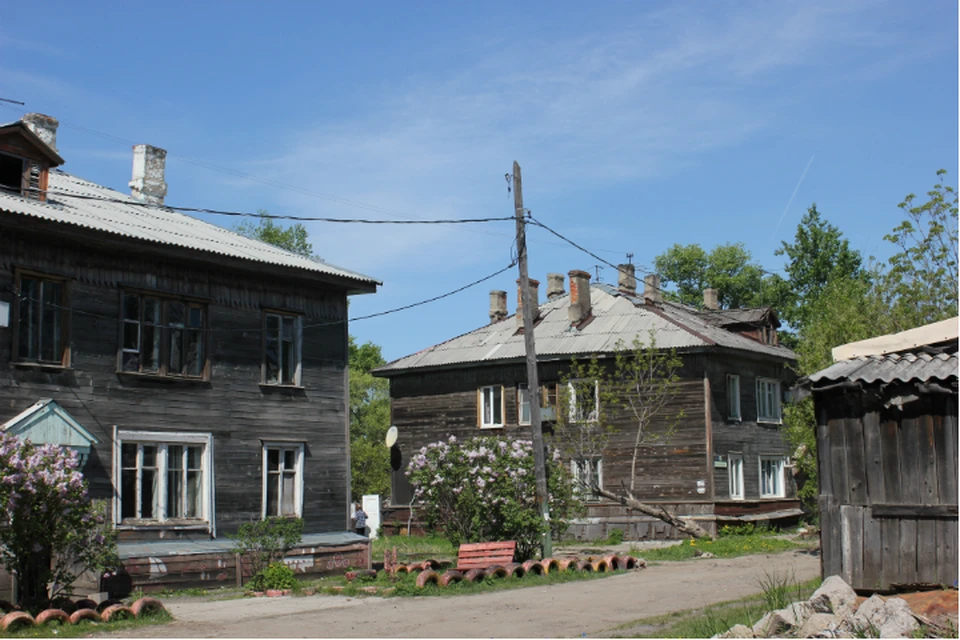 Не выселенные: чиновники совещаются, а дома продолжают рушиться в Хабаровске
