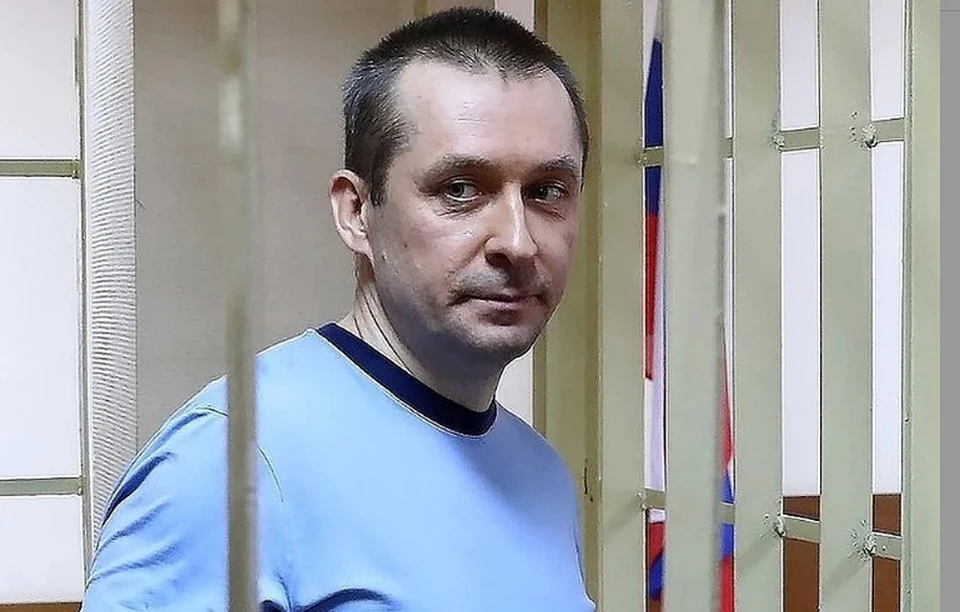 Суд принял решение о взыскании с Захарченко незаконно полученные 320 тыс. долларов. Фото: Антон Новодережкин/ТАСС
