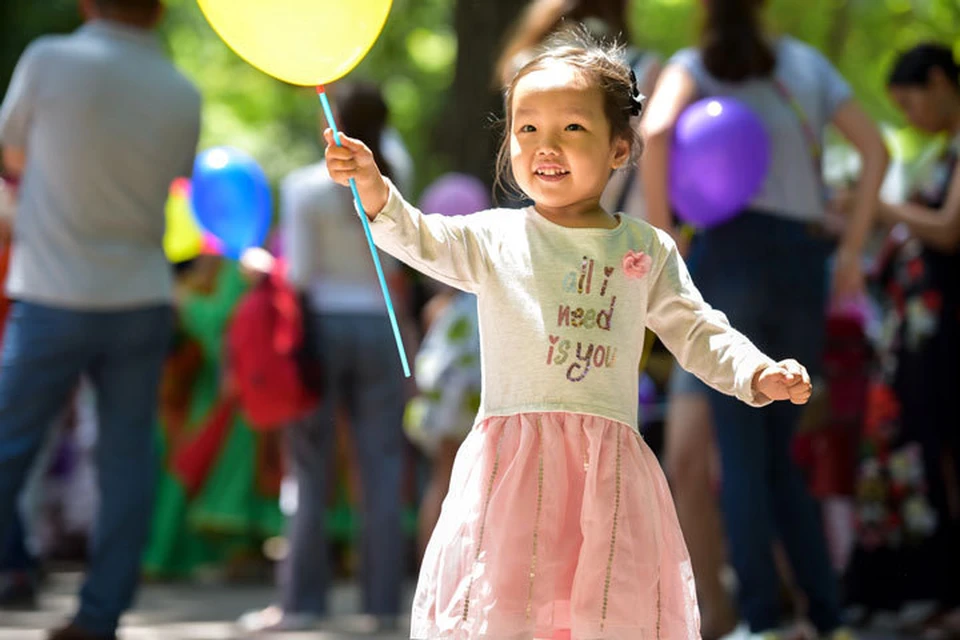 В Кыргызстане отмечают День защиты детей.