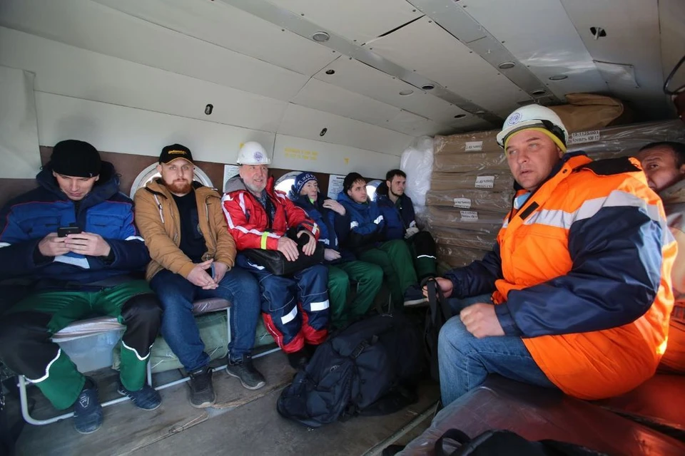 В Норильск прилетел отряд морской спасательной службы. Фото: Ростислав Золотарев