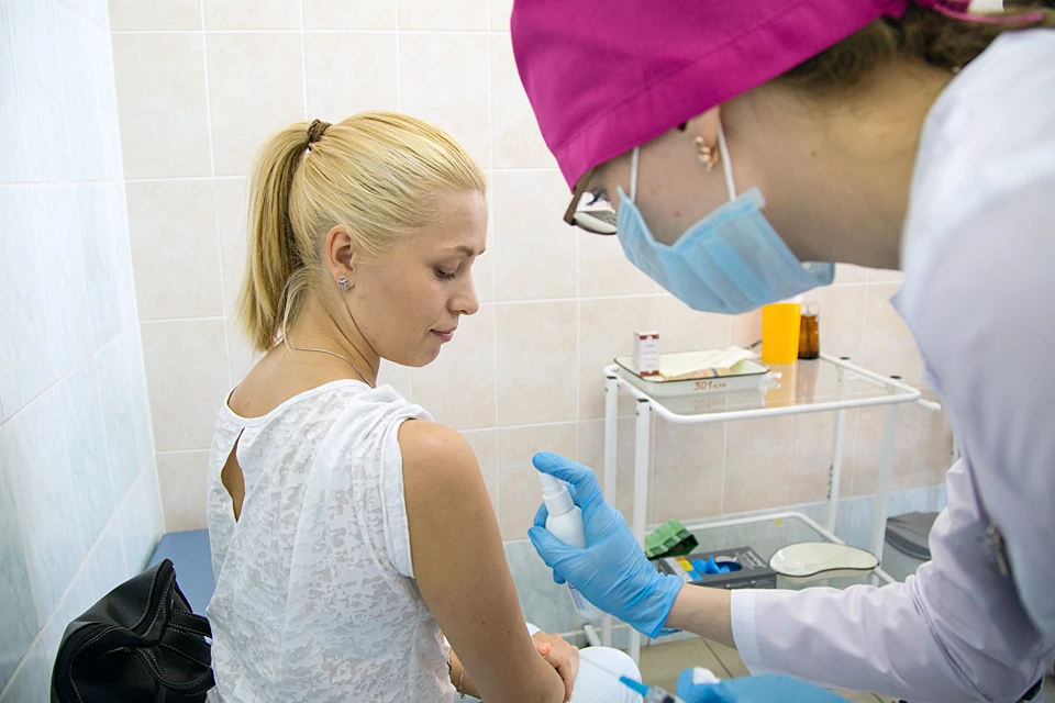 Вакцины разрабатываются российским фармкомпаниями