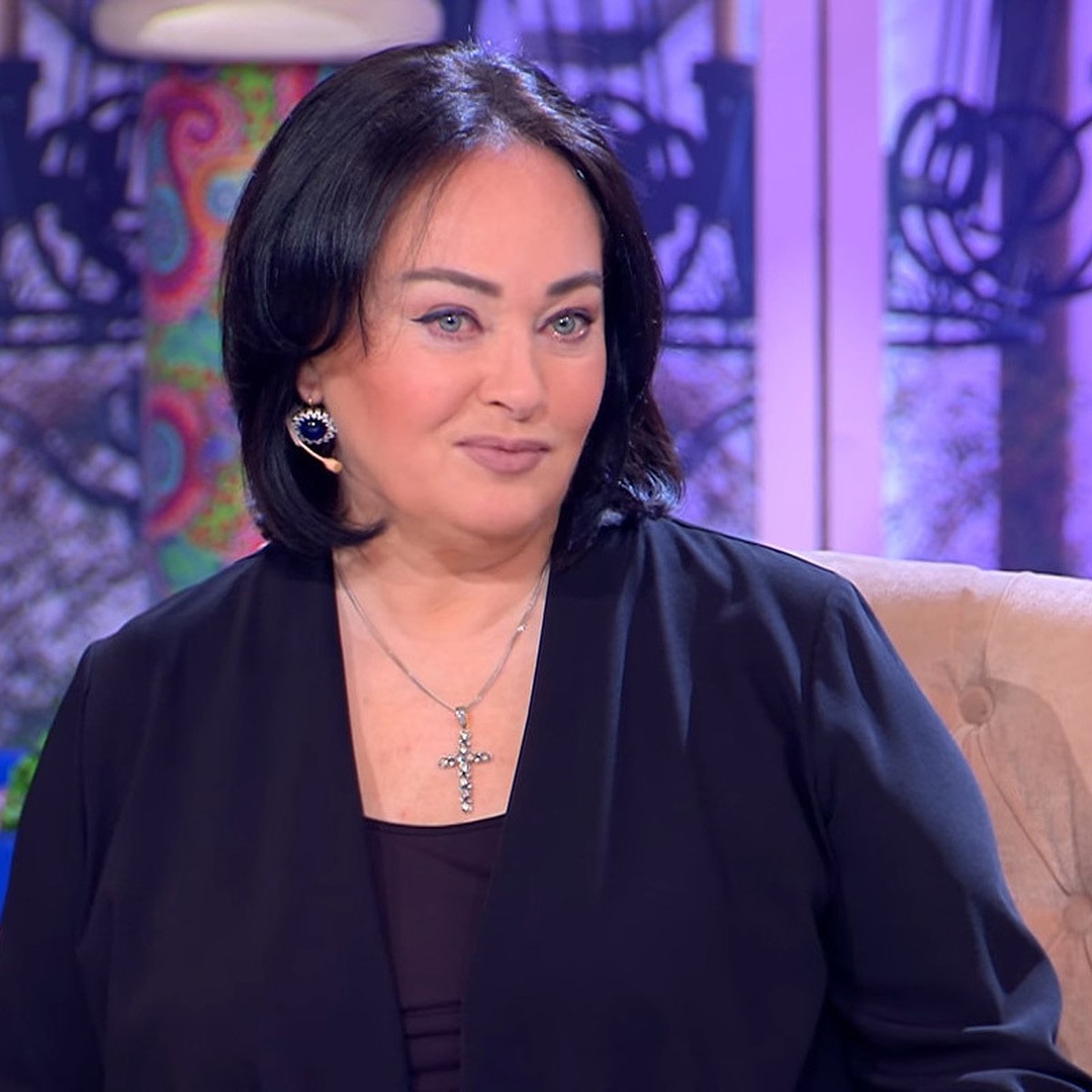 Біздің көз алдымызда алдау (орысша онлайн)