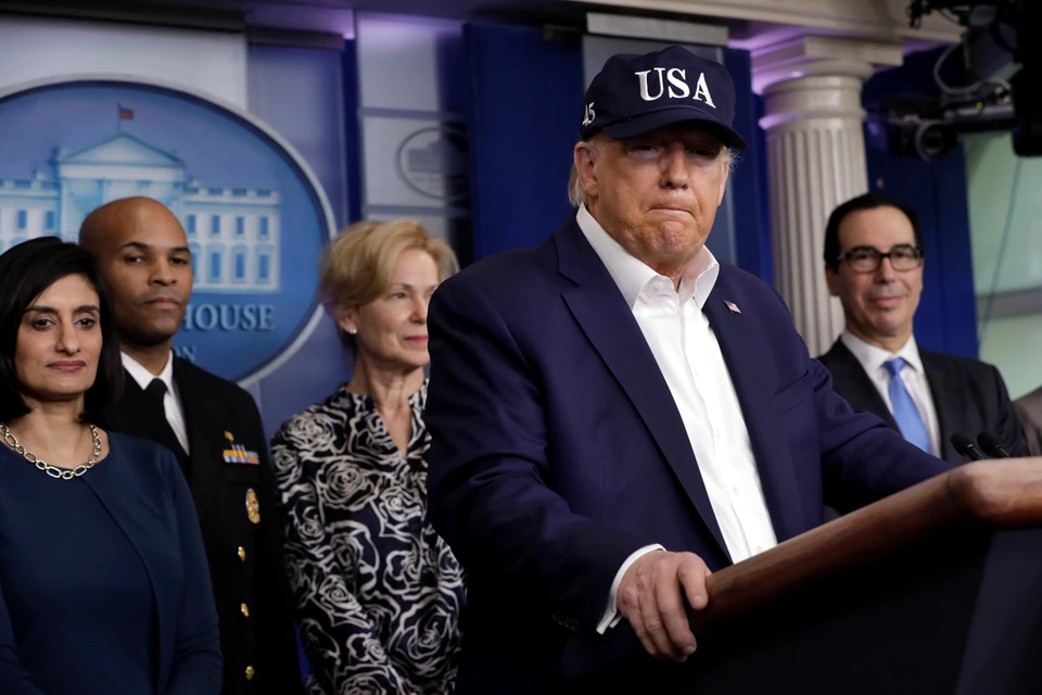 «Переход к величию»: Трамп подбирает новый лозунг для своей избирательной кампании