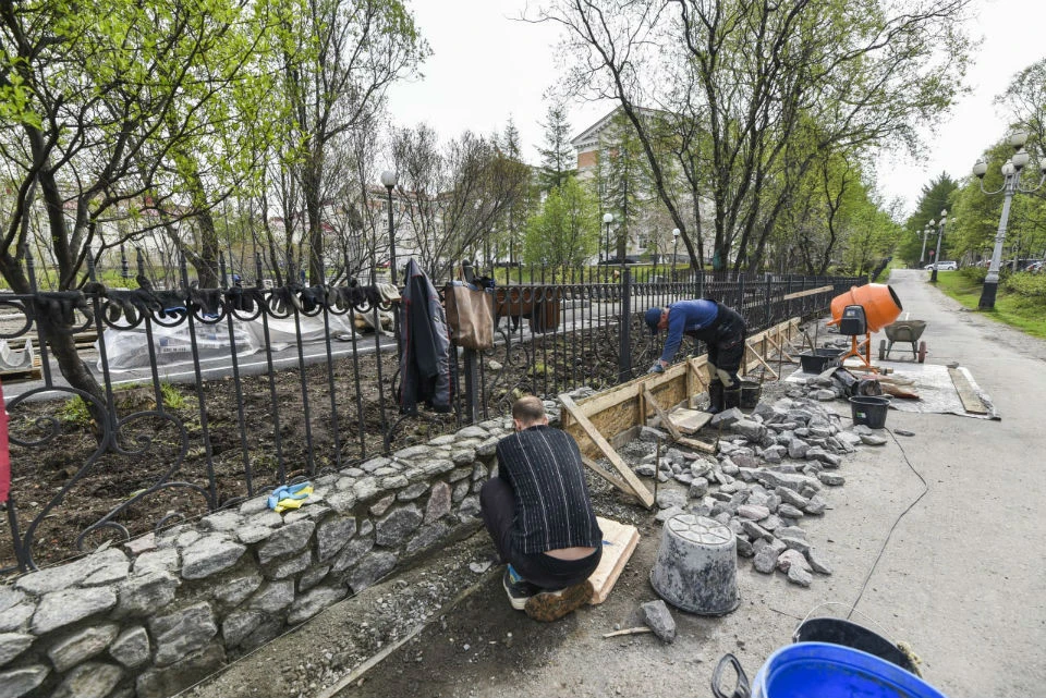 Многострадальный сквер могут не успеть сдать к 1 июля. Фото: администрация Мурманска