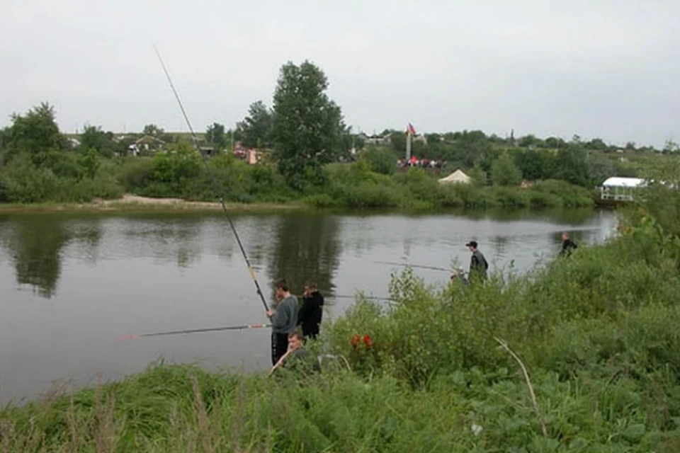 Ростовчане увлеклись походами, рыбалкой и дружно отправились на дачи