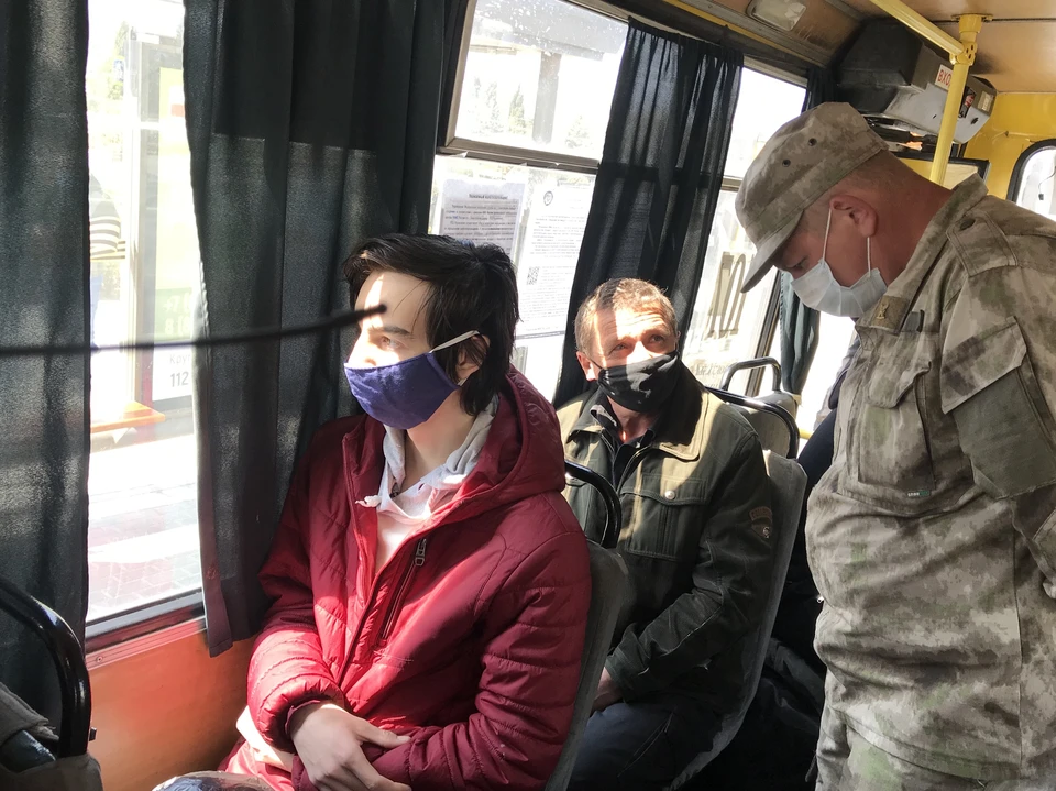 Севастопольцам советуют пока перемещаться по городу в маске.