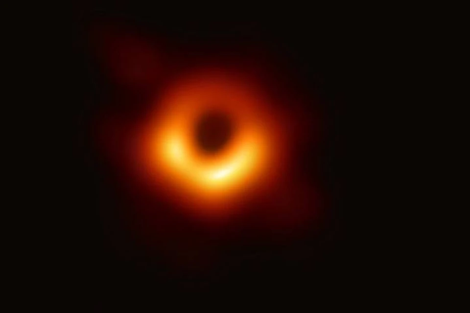 На фото черная дыра, расположенная в галактике М87. Она вполне может служить источником энергии какой-нибудь высокоразвитой цивилизации.