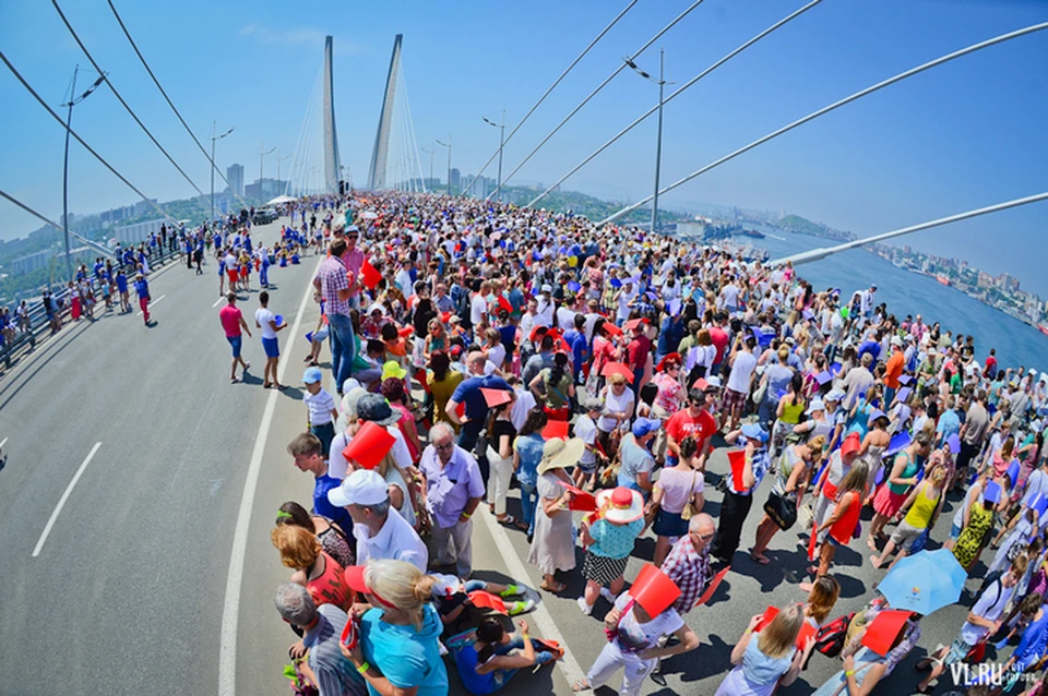 В 2013 году жители и гости Владивостока с размахом отметили День города. Фото: VL.ru