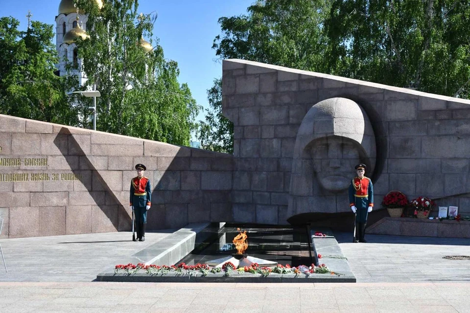 В Самаре установят памятную стелу в честь присвоения звания «Город трудовой доблести». Фото: правительство Самарской области