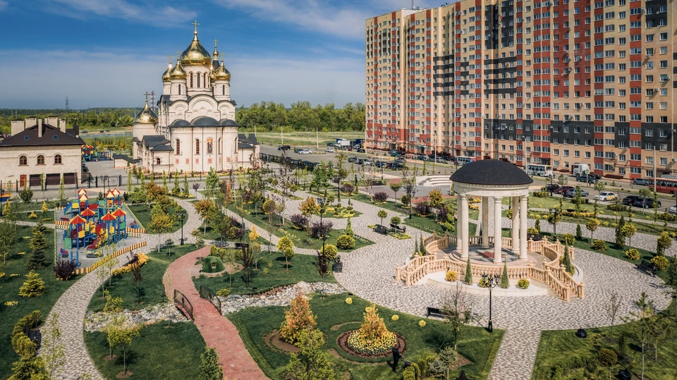 В ЮСИ большое внимание уделяют благоустройству своих микрорайонов.