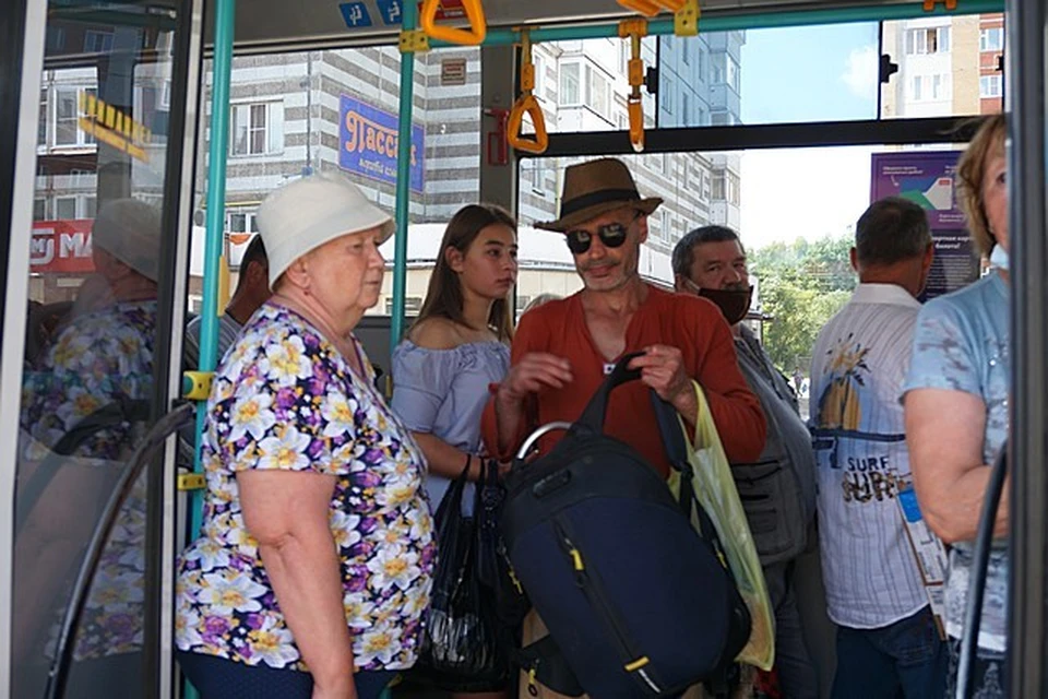 Проверки в общественном транспорте продолжаются.