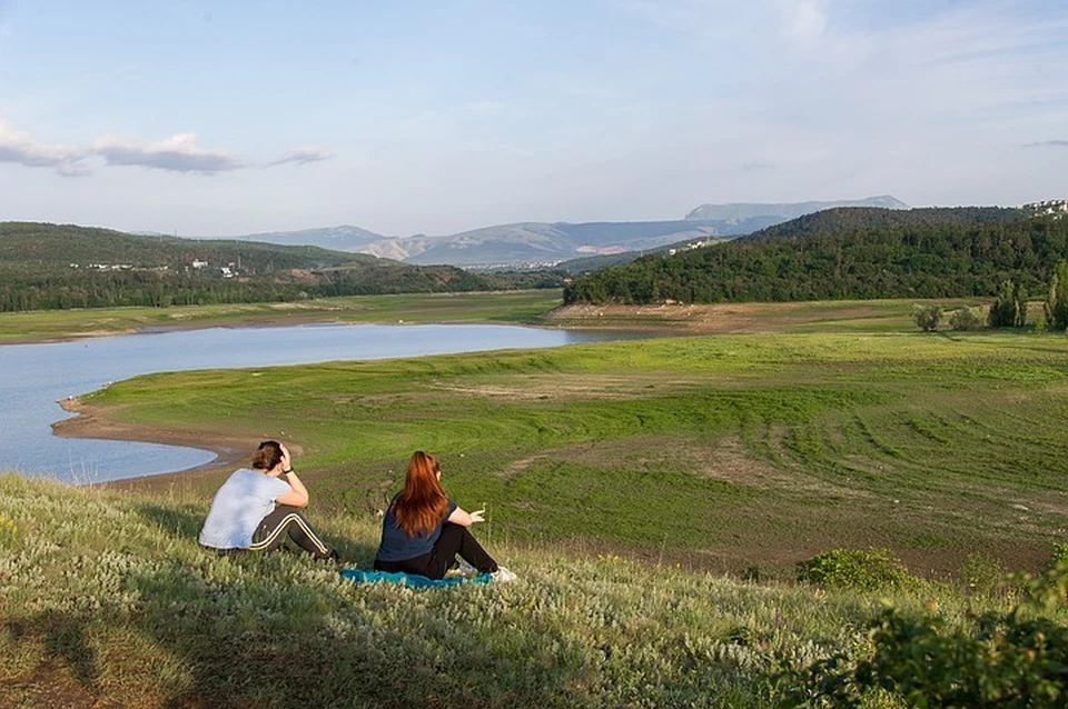Перебрасывать воду будут из Тайганского водохранилища в Симферопольское.